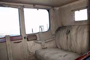 Fotografía del interior del coche en el que fue asesinado Eduardo Dato. Museo del Ejército