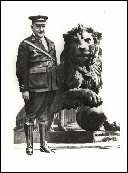 Fotomontaje simbolizando el golpe de estado de Miguel Primo de Rivera en 1923.