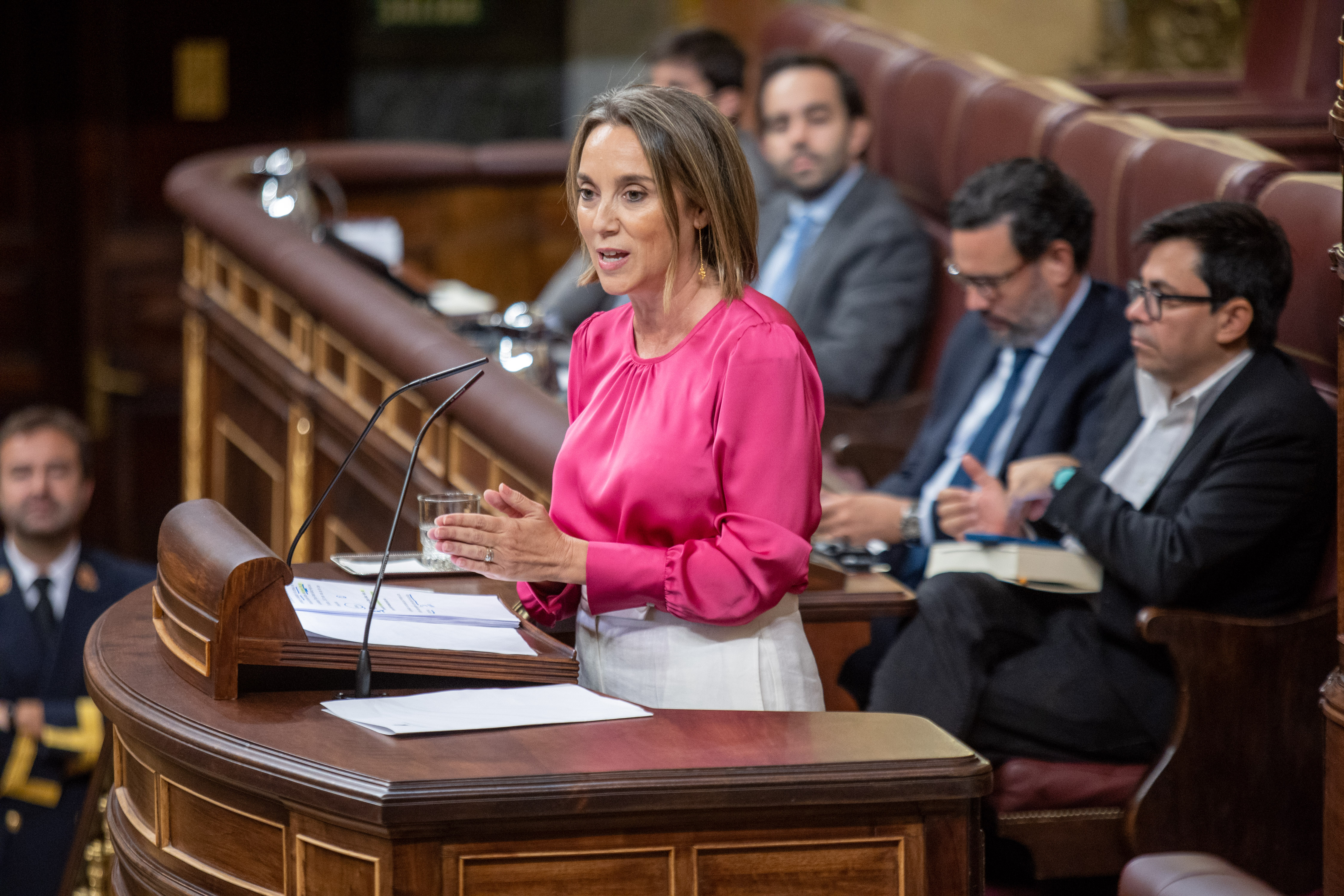 La portavoz del Grupo Parlamentario Popular en el Congreso, María Concepción Gamarra Ruiz-Clavijo, defiende la candidatura de Alberto Núñez Feijóo.