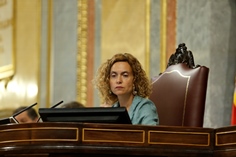 Meritxell Batet, presidenta del Congreso de los Diputados, da comienzo al segundo día de debate sobre la investidura del candidato a la Presidencia del Gobierno