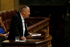 Joan Baldoví de Compromís interviene para argumentar su criterio respecto a la investidura de Pedro Sánchez