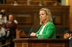 La diputada de Coalición Canaria, Ana Oramas, defiende la posición de su partido en la Sesión de Investidura