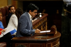 Gerardo Pisarello Prado, Secretario 1º del Congreso de los Diputados, durante el llamamiento para la votación