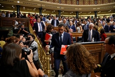 El candidato Pedro Sánchez no logra la confianza de la Cámara en la votación
