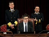 El Presidente del Congreso, Patxi López se dirige desde la tribuna a los diputados. 