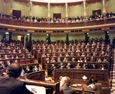 Vista general de los Escaños del Grupo Popular y el banco azul con los Ministros socialistas