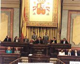 Mesa del Congreso de los Diputados, Félix Pons Presidente, Vicepresidentes 1º a 4º, José Bebiá, Federico Trillo-Figueroa, Josep López de Lerma y Luis Ramallo. Secretarios 1º a 4º, Milagros Frías, Juan Carlos Aparicio, Luisa Fernanda Rudí y Emilio Olabarría