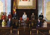 La Presidenta Luisa Fernanda Rudí se dirige a los diputados desde la tribuna.