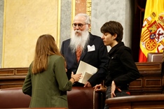 Miembros de la Mesa de Edad en la Sesión Constitutiva. Preside la Mesa de Edad Agustín Zamarrón, con Marta Rosique y Lucía Muñoz como secretarias