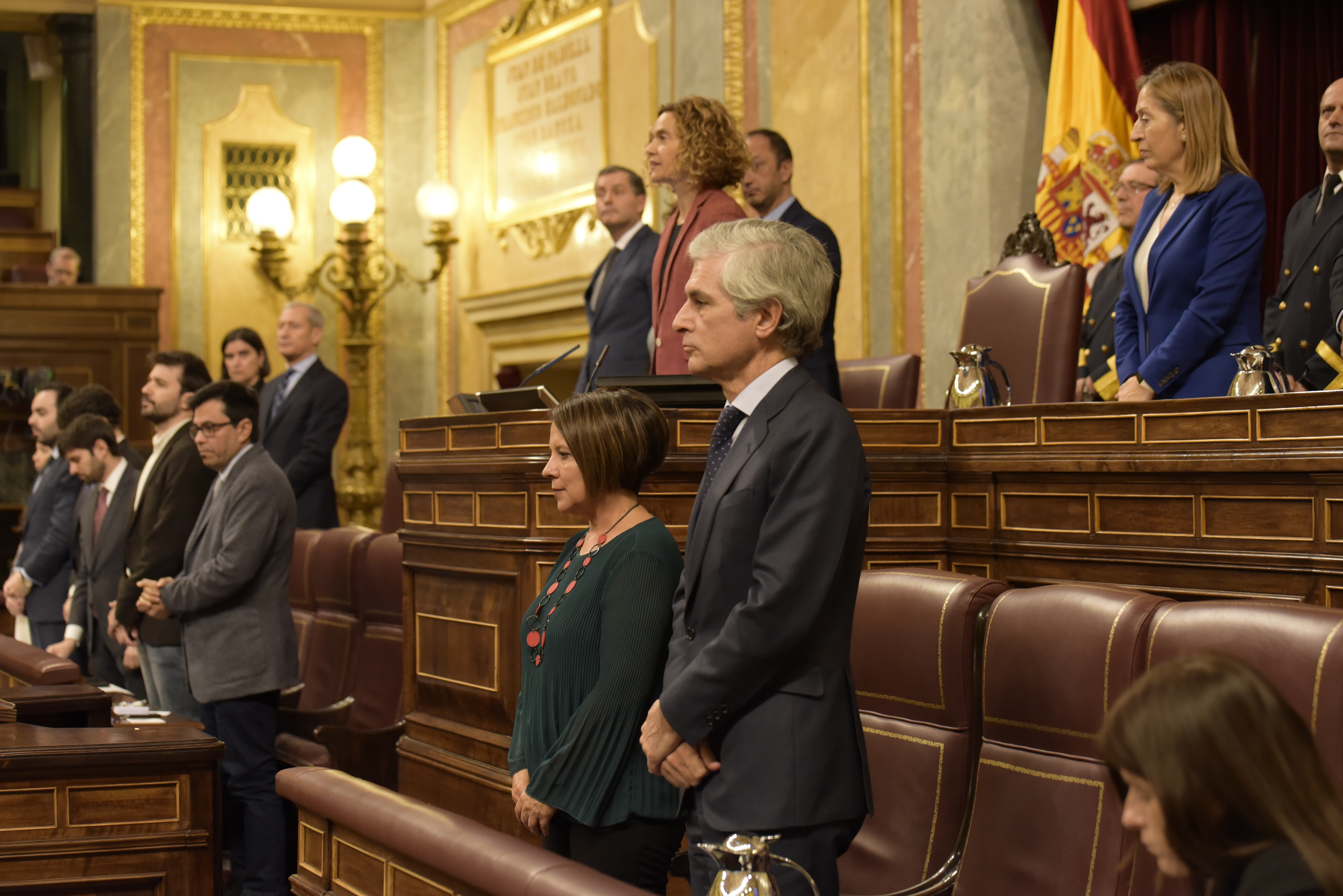 Suárez Illana y Hernanz en la Mesa del Congreso.