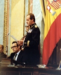S.M el Rey, Juan Carlos I, pronunciando el Discurso de apertura de la II legislatura.