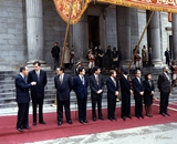 Los Presidentes del Congreso  de los Diputados, D. Félix Pons, y del Senado, D. Juan José Laborda junto a los miembros de la Mesa del Congreso de los Diputados, junto a la escalinata del Palacio