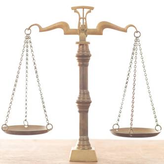 imagen del símbolo de la justicia, una balanza