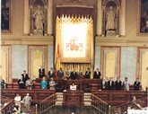 Mesa del Congreso de los Diputados, y la Secretaria Belén Do Campo en la tribuna de oradores.