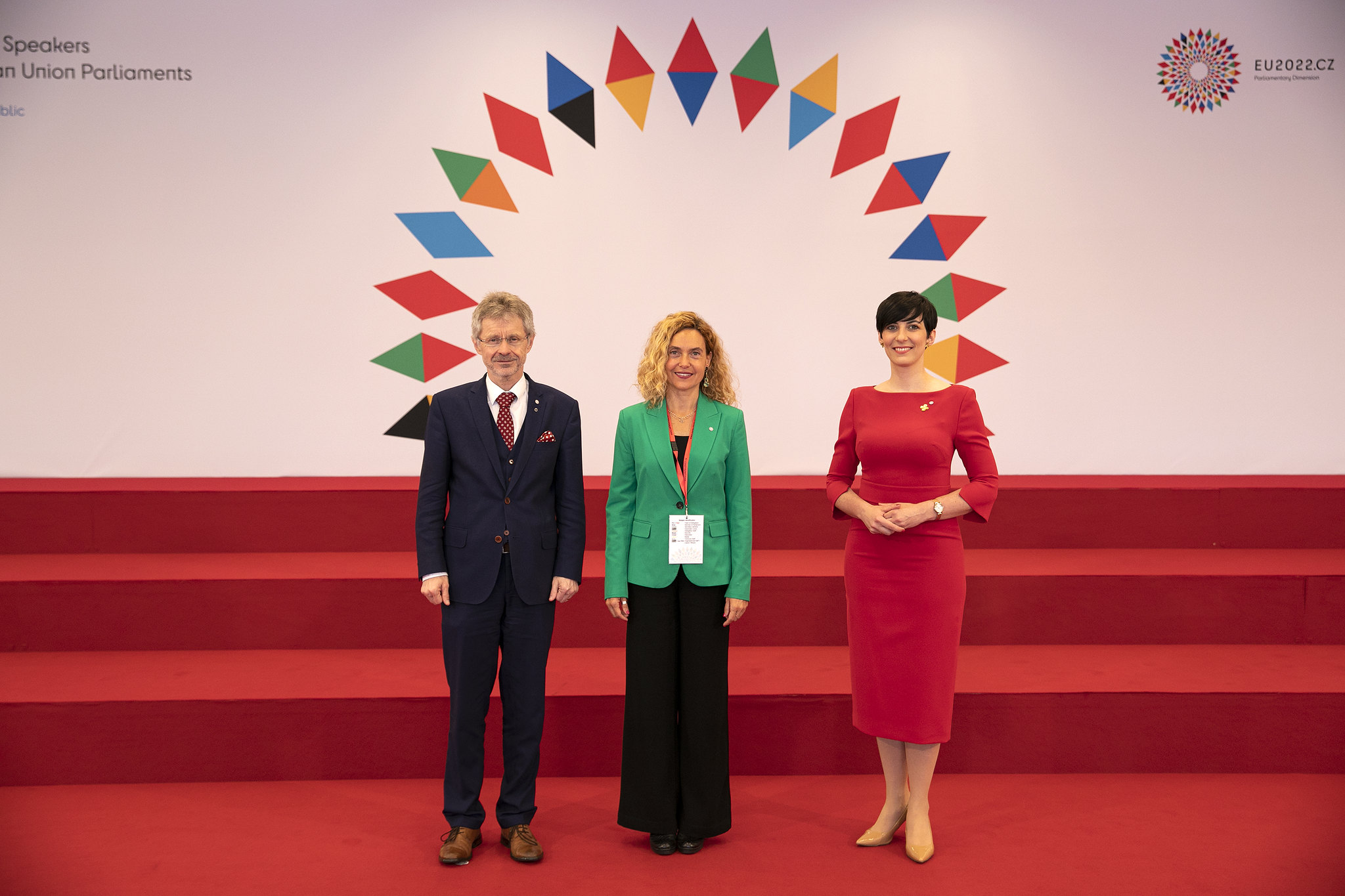 La presidenta del Congreso, Meritxell Batet, en la Conferencia de Presidentes de Parlamentos de la UE, en Praga.